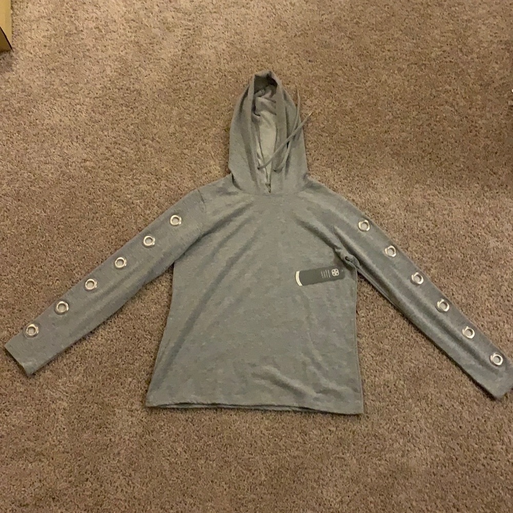 brand-Daisy Fuentes, size-small, color-light grey